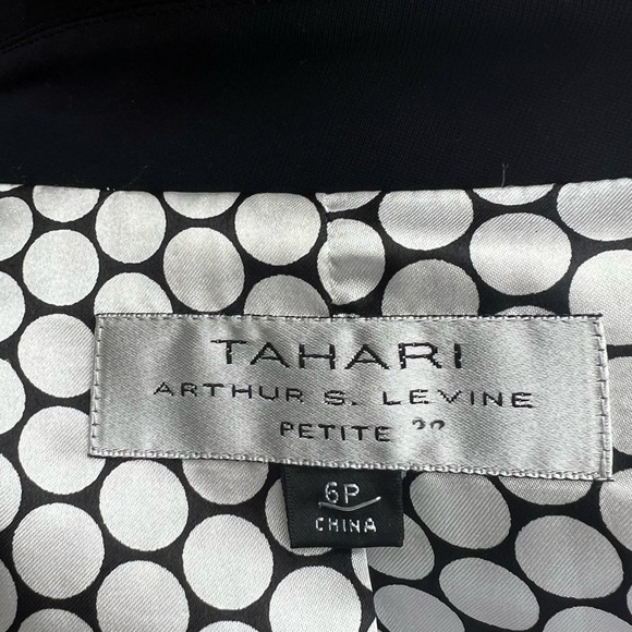 Tahari Arthur S Levine 6P Black Jacket Blazer Gold Excellent Condition - Picture 12 of 12